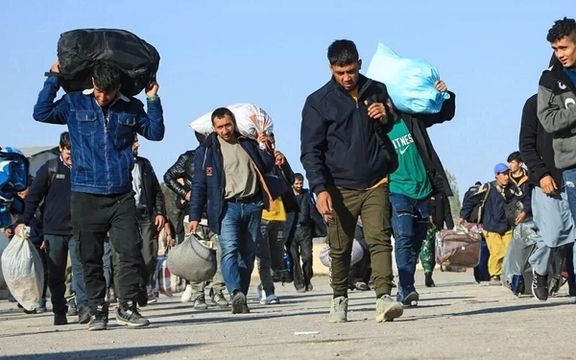 در ۱۰۰ روز 'بیش از یک میلیون افغان' از ایران اخراج شدند
