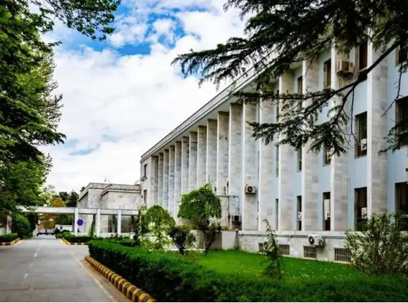 Foreign Nationals Must Obtain Visas from Taliban-Approved Embassies to Enter Afghanistan