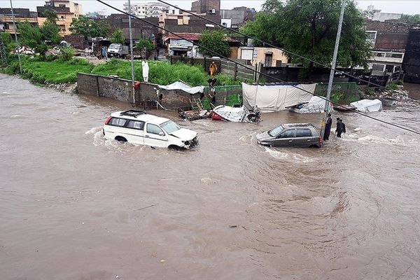 بارش شدید باران در پاکستان ۱۳ نفر را کشت
