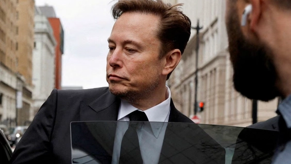 ایلان ماسک، یکی از پولدارترین مردان روی زمین میگوید از پدرش هیچ ارثی نبرده است