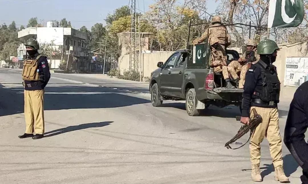په تېره یوه اوونۍ کې؛ په خیبر پښتونخوا کې د ملکي وګړو په ګډون ۳۰ نظامیان وژل شوي