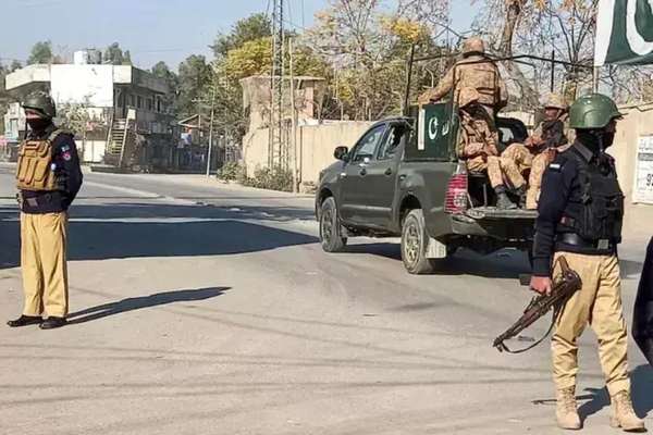 په تېره یوه اوونۍ کې؛ په خیبر پښتونخوا کې د ملکي وګړو په ګډون ۳۰ نظامیان وژل شوي