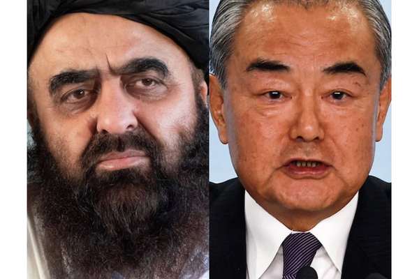 Chinese, Taliban Foreign Ministers Discuss Pakistan Border Tensions