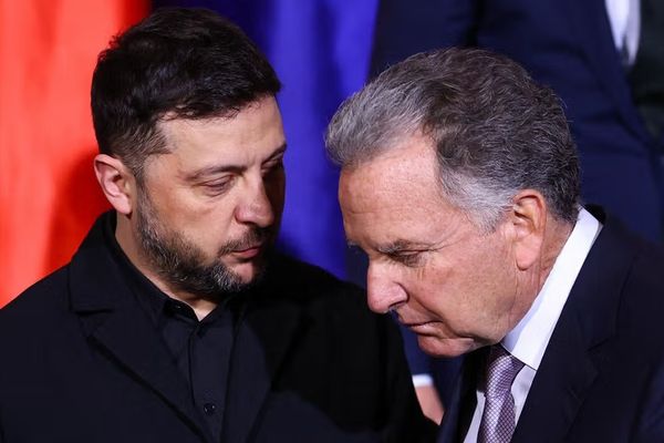 زېلېنسکي: که روسیه د سولې هڅې رد کړي، له امریکا د لرې واټن ویشتونکو وسلو غوښتنه کوو