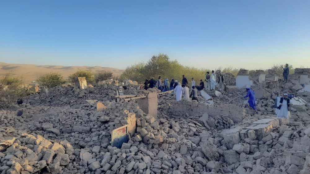 منابع: طالبان مانع نشست هواپیمای حامل پزشکان پاکستانی برای کمک به زلزله‌زدگان هرات شد