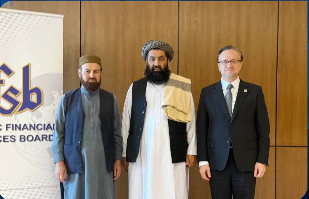 د طالبانو د افغانستان بانک رییس په مراکش کې د بانکي سکټور پر «شرعي مدیریت» بحث کړی