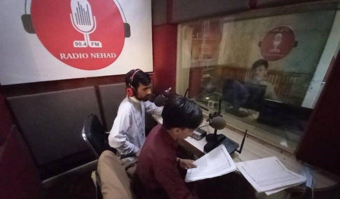 نی، حامی رسانه‌های آزاد افغانستان از توقف نشرات یک رادیوی محلی در بلخ خبر داد