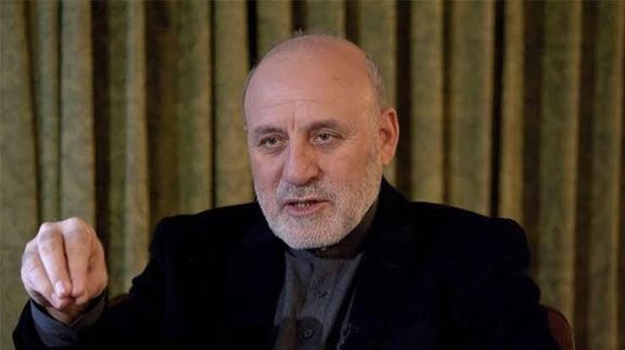 عمر داودزی په دې باور دی چې ملا هبت الله د ملا برادر پرځای له امریکا سره د خبرو اترو لپاره ځان را وړاندې کول غواړي