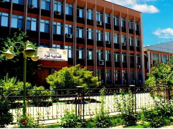 طالبانو په کابل کې یو کس په عام محضر کې په دُرو وواهه