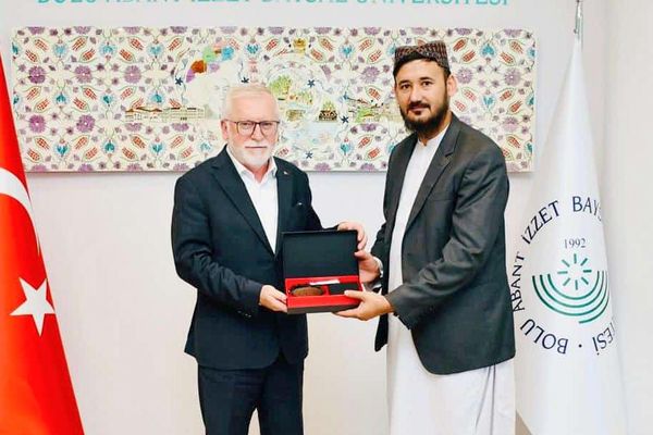 ترکي چارواکی: په ترکیه کې د افغان محصلانو استعداد او مودبانه چلند د ستاینې وړ دی