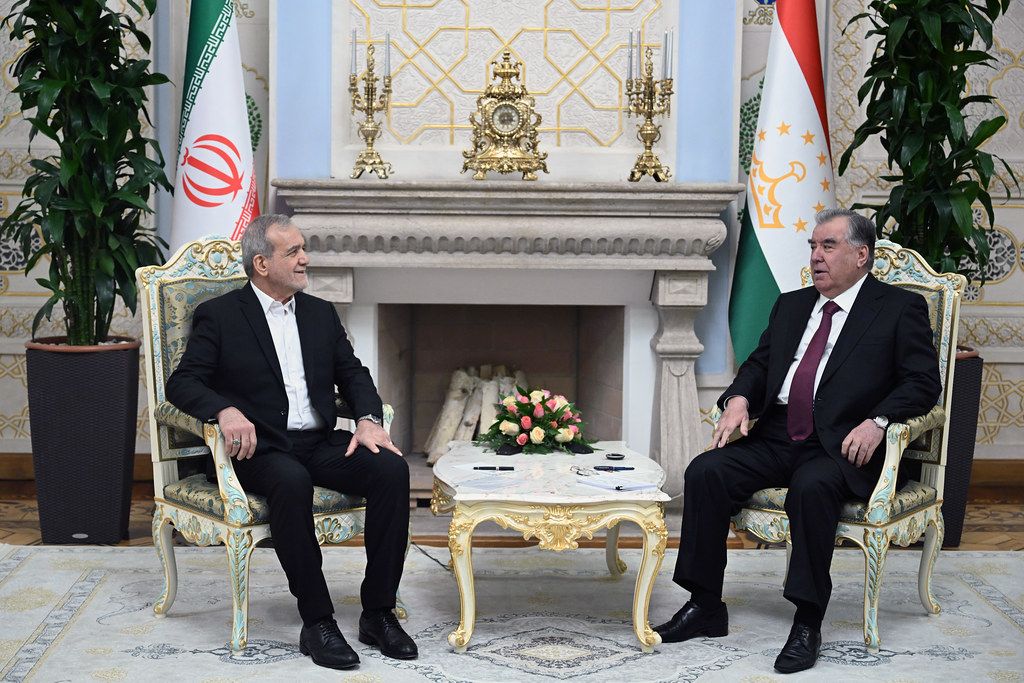 روسای جمهور تاجیکستان و ایران درباره افغانستان گفت‌وگو کردند