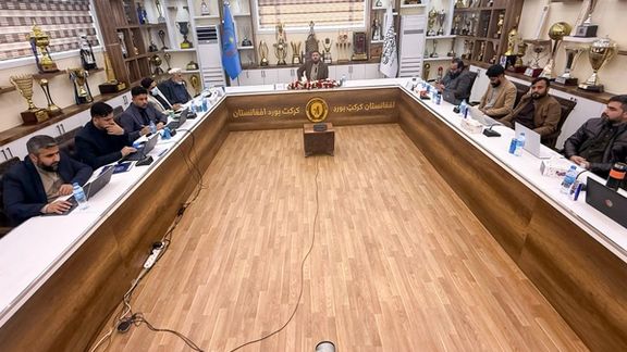 کرېکټ بورډ: افغان لوبغاړي یوازې په درېیو بهرنیو لیګونو کې د لوبېدو اجازه لري