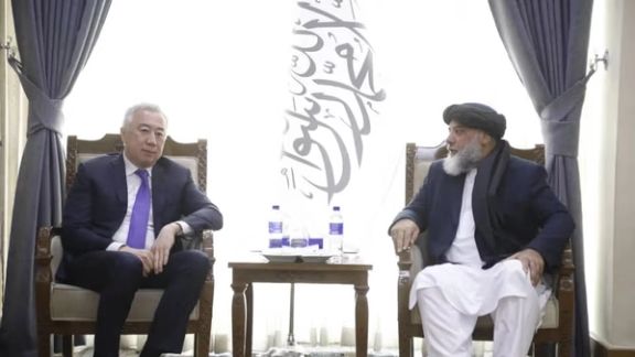 د قزاقستان د لومړي وزیر مرستیال د یوه پلاوي په مشرۍ کابل ته رسېدلی دی