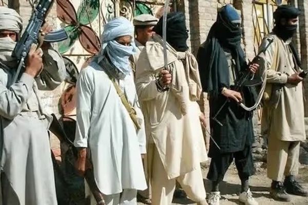 تقارير: الآلاف من مقاتلي حركة طالبان باكستان تسللوا من أفغانستان إلى الأراضي الباكستانية