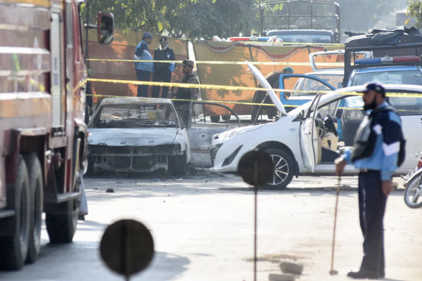 باكستان تتهم مواطنين أفغان بتنفيذ هجوم على كلية عسكرية في وزيرستان الجنوبية