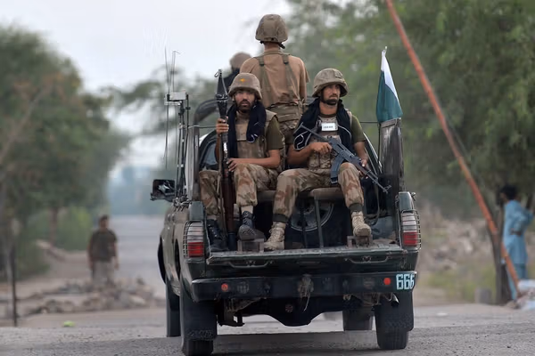 د پاکستان پوځ وایي په بلوچستان کې یې ۴۱ وسلهوال وژلي دي