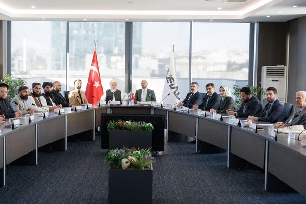 طالبان: ترکي سوداګرو په افغانستان کې پانګونې ته لېوالتیا ښودلې ده