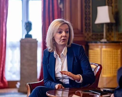 وزیر خارجه بریتانیا: رسیدگی به زنان و دختران افغانستان باید در مرکز کمکرسانی جهانی باشد