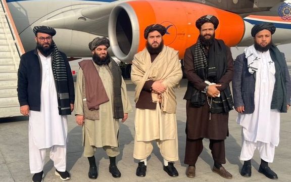 د سوداګرۍ وزارت طالب چارواکي له ملي سوداګرو سره بنګلهدېش ته په رسمي سفر تللي