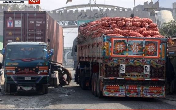 پاکستان ته د مېوو د صادراتو ځنډېدو سره د سوداګرۍ خونې یو غړی د بدیلو لارو پیاوړتیا غواړي