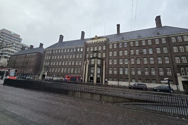 هولندا تقرر ترحيل امرأتين أفغانيتين بزعم قدرتهما على التكيف مع "قوانين طالبان"