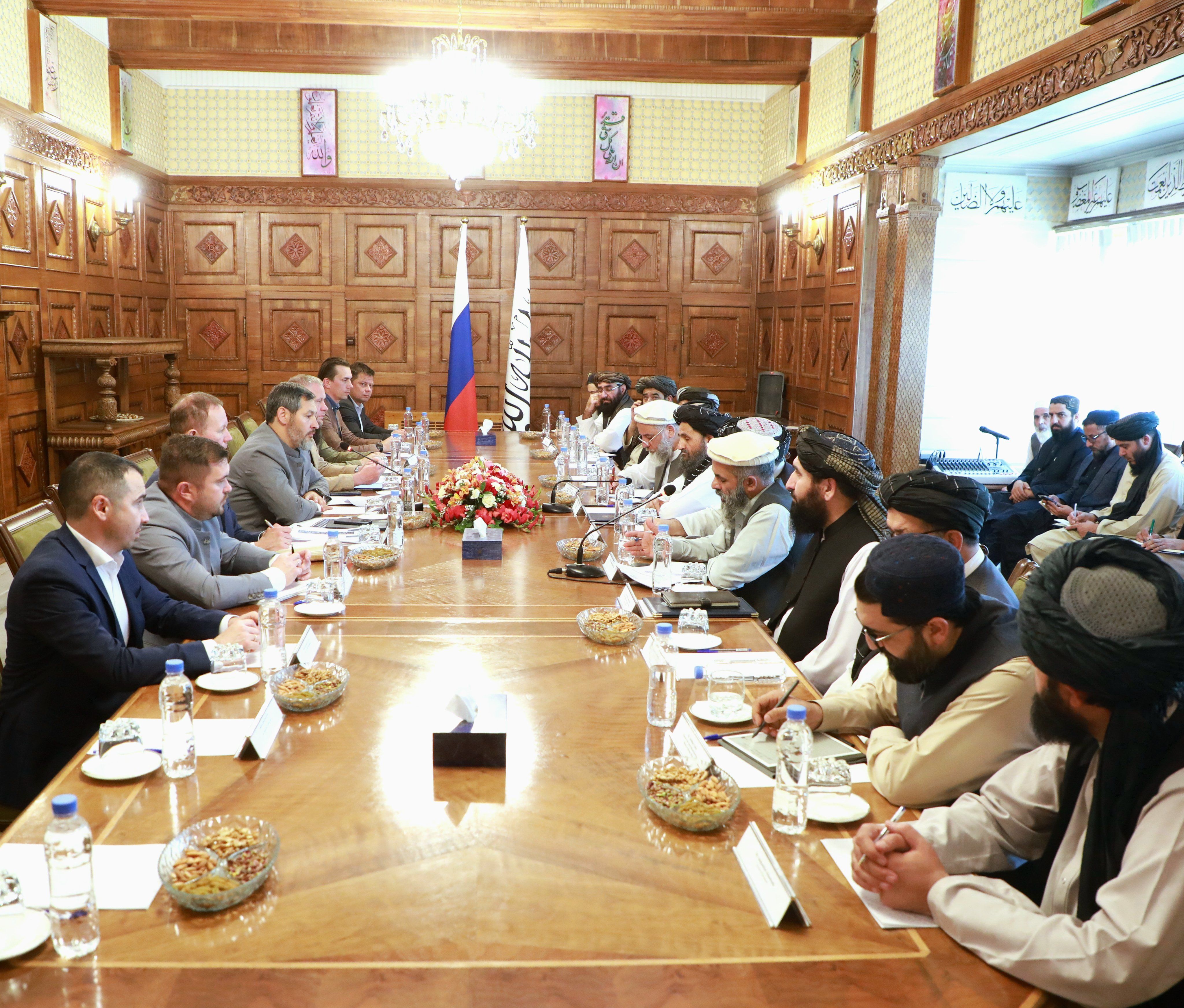 ملابرادر: د روسیې فدراسیون له ټولو جمهوریتونو سره پراخې سوداګریزې اړیکې غواړو