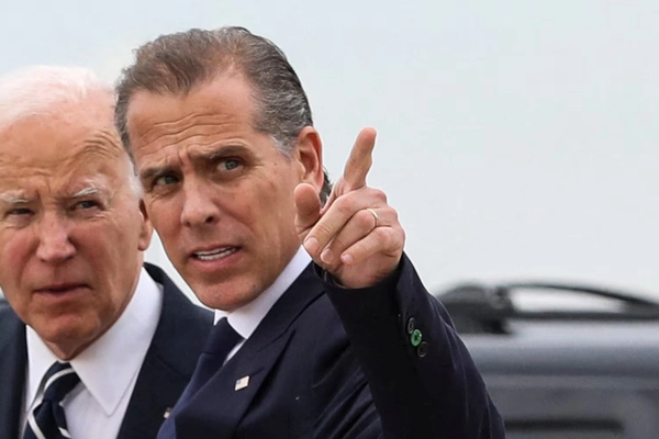 د بایډن زوی د افغانستان په تړاو د خپل پلار پر تګلارو نیوکې وکړې