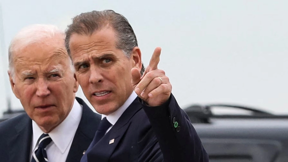 د بایډن زوی د افغانستان په تړاو د خپل پلار پر تګلارو نیوکې وکړې