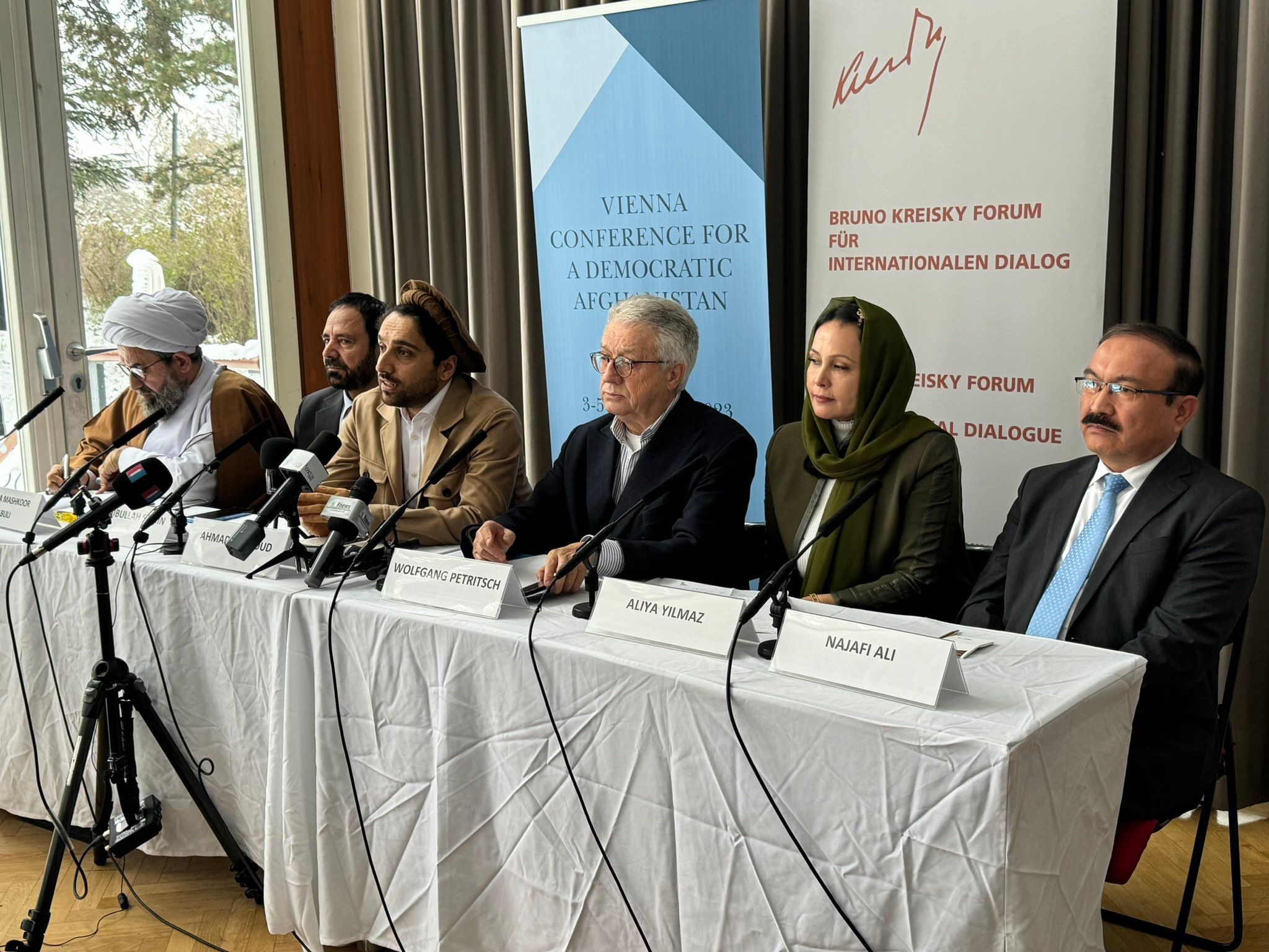 روز سوم نشست ویانا؛جبهه مقاومت ملی از اجماع برای ساختار جایگزین و اپوزیسیون گسترده خبر داد