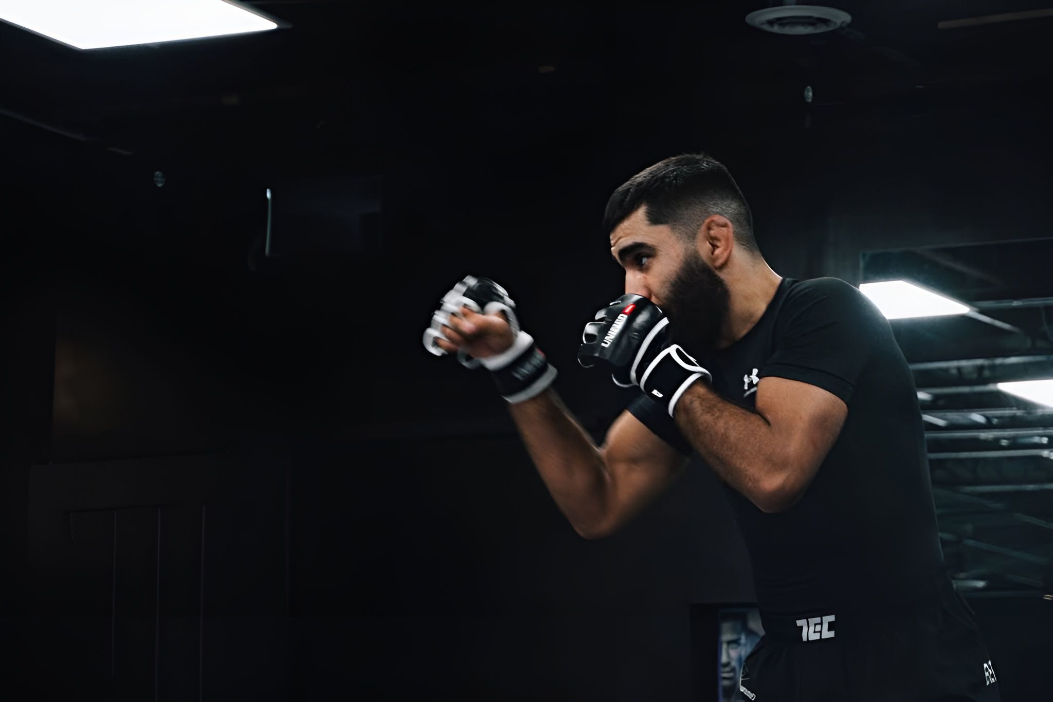 آزمون تازه برای فردوس نعیمی؛ رویارویی ورزشکار بدون شکست افغانستان با حریفی از مکزیکو