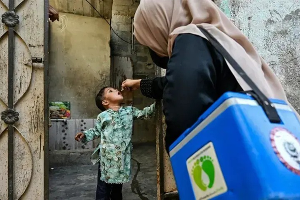 د ګوزڼ ضد واکسینو کمپاین؛ په پاکستان کې تر ۳۷ مېلیونه ډېر ماشومان واکسین شول