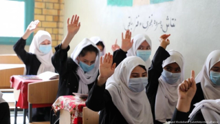 د ښځو له پوهنې سره مخالفت؛ عقده، عقیده که سیاست؟