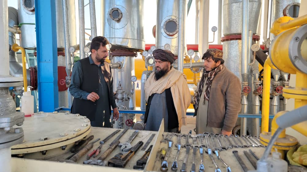 په ننګرهار کې د تېلي نباتاتو د پروسس او غوړیو یوې تولیدي فابریکې په فعالیت پیل وکړ