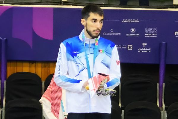 تقدیر از محسن رضایی کاپیتان تیم ملی تکواندو افغانستان در مشهد ایران