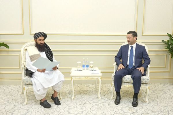 د ازبکستان د بهرنیو چارو وزیر: ازبکستان د افغانستان د پرمختګ ملاتړ کوي