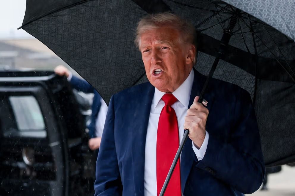 ټرمپ: اورېدلي مې دي چې د پاکستان او افغانستان تر منځ جګړه شوې، خو اوس بوخت یم