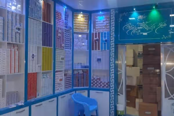 طالبانو په هرات کې ۱۱ درملتونونه وتړل
