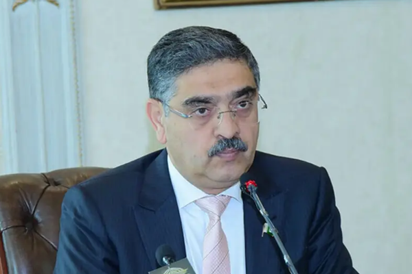 Pakistan PM Calls for Improvement of Track System for Afghan Transit Trade