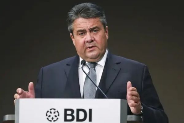 Former German FM Calls For Negotiations With Taliban On Deported Afghan Migrants