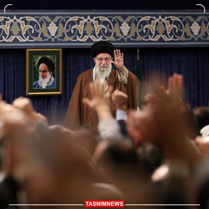 در پی حمله کرمان علی خامنه‌ای از عملکرد دستگاه‌های امنیتی جمهوری اسلامی دفاع کرد