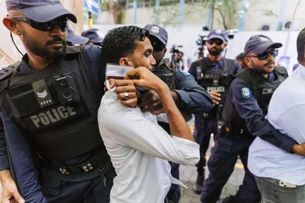 د مالدیف پارلمان د رسنیو د څار لپاره نوی قانون تصویب کړ