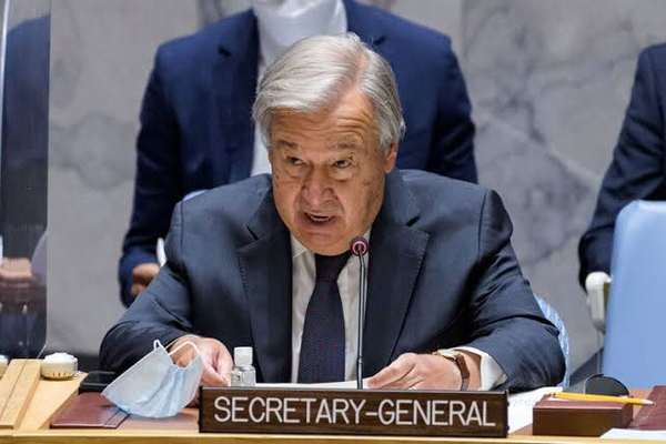انتونیو ګوترېش: په افغانستان کې د ښځو او نجونو پر حقونو محدودیتونه مخ پر زیاتېدو دي