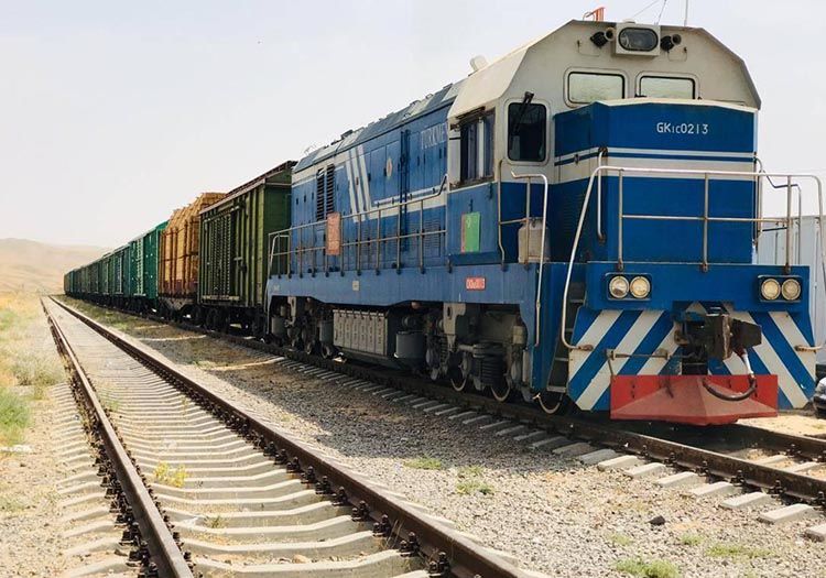 طالبان: در یک هفته ۷۴ هزار تن کالا از طریق خط آهن افغانستان انتقال یافته است