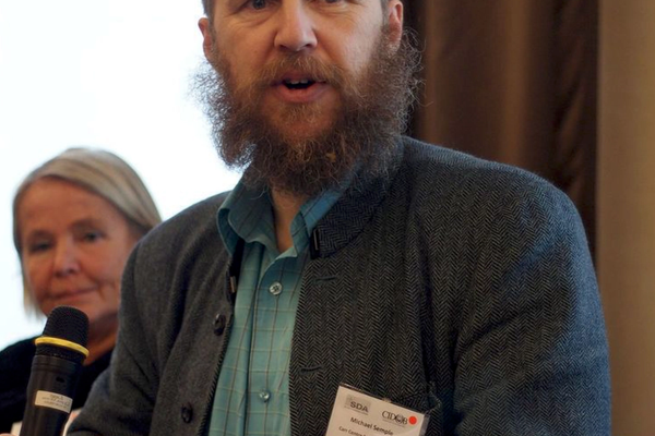 امریکایي څېړونکی: پاکستان به د طالبانو له مخالفو جبهو څخه د فشار وسیلې په توګه کار واخلي