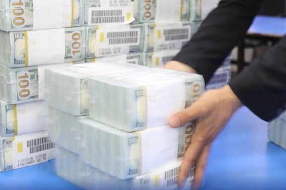 یوناما به افغانستان اینترنشنال: بستههای دالر که به کابل میآید به طالبان داده نمیشود