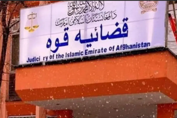 طالبانو په درېیو ولایتونو کې ۲۵ کسان په عام محضر کې په دُرو وهلي