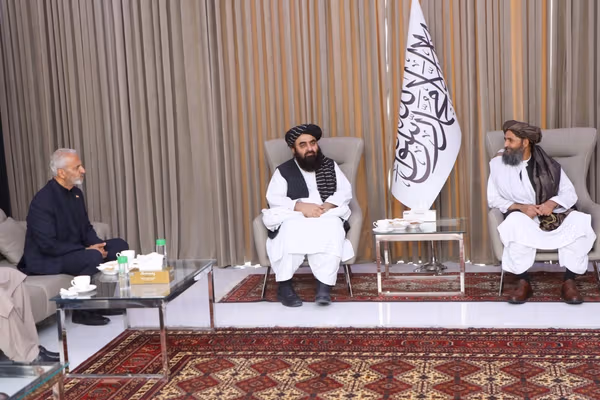 برادر و متقی برای شرکت در مراسم تشییع خامنهای به تهران رفتند