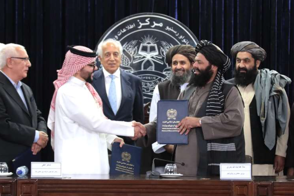 غياب السفير السعودي عن مراسم توقيع عقد النفط مع طالبان