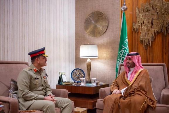 رئیس ارتش پاکستان و ولیعهد عربستان درباره همکاریهای دفاعی و صلح منطقهای گفتوگو کردند