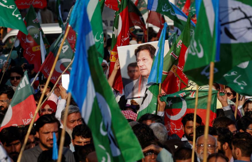 ارتش پاکستان ۱۹ نفر از محکومان هوادار عمران خان را عفو کرد